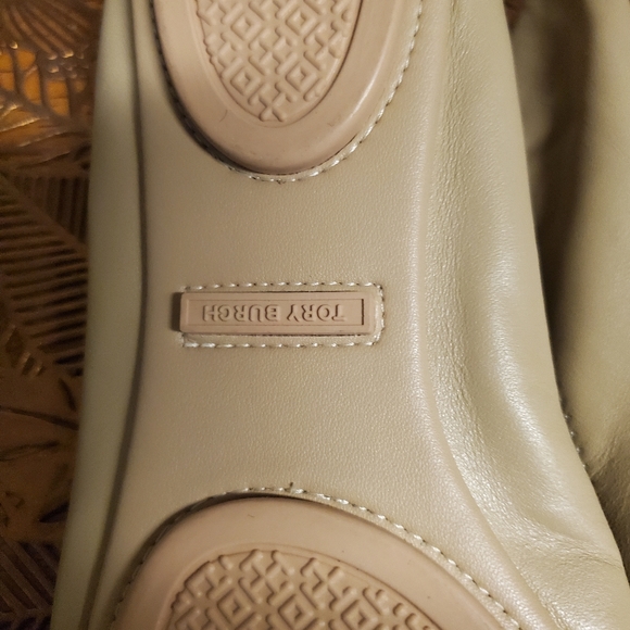 Authentic Tory Burch - Picture 4 of 8